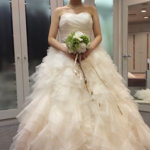 ふわふわで優しい雰囲気のドレスです
