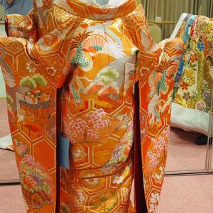 オレンジの色打掛