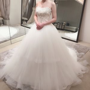 リボン付きAラインドレス」王道のAラインドレスで万人受けしそうだなと