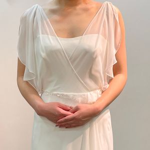 神話に出てきそうなナチュラルドレス