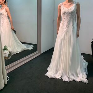 人気のインポートドレス