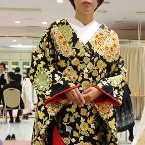 大人っぽい雰囲気の色打掛