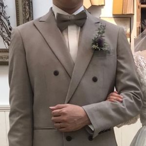 ダブルのおしゃれタキシード