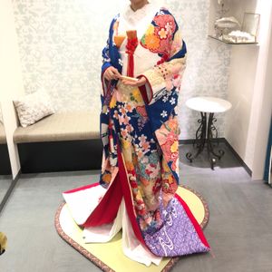 珍しい青色の色打掛