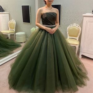 濃いめのグリーンドレス！ボリューム◎