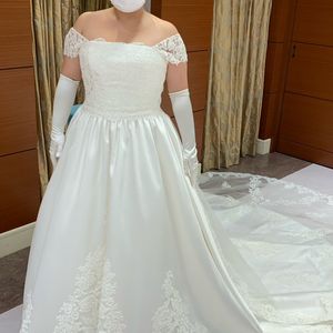 かわいさと上品さを兼ね備えたドレス