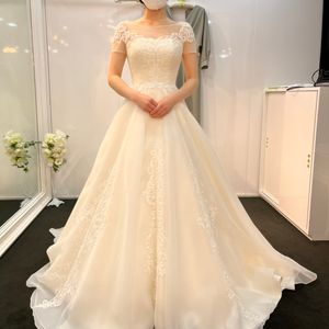 半袖のナチュラルドレス