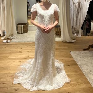 形、デザイン、素材全てが可愛いドレス
