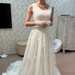 スタイルが良く見えるドレス