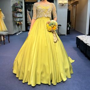 ビタミンカラーのドレス