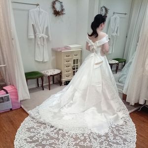 可愛いリボンがついたドレス