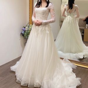 ナチュラル婚にも合う！長袖ドレス