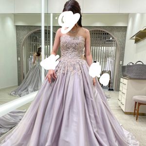 ラベンダーのプリンセスドレス