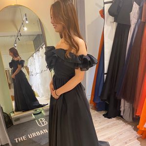 THE URBAN BLANCHE(アーバンブランシュ)|ドレス検索サイト