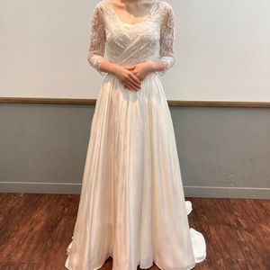 ナチュラルテイストなドレス