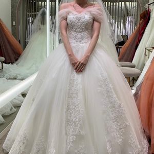 華やかでお姫様になれるウエディングドレス