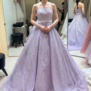 スタイルアップが叶う大人かわいいアンテプリマのドレス