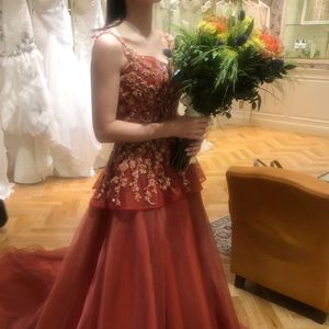 様々なデザインを楽しめるドレス