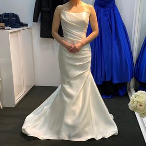 ラインの美しいインポートのマーメイド
