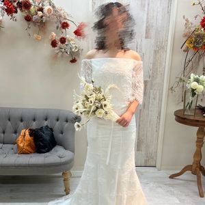 二の腕隠しにぴったりなドレス