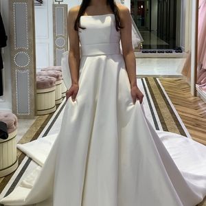 シンプル王道ドレス