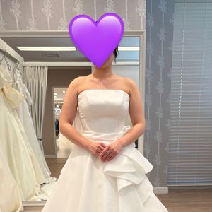 レースひらひらドレス