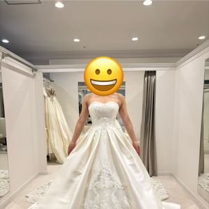 後ろにかわいいリボン