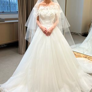 シンプルなチュールドレス