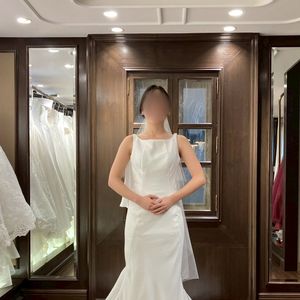 大人向きなクラシカルドレス