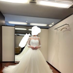 王道チュールドレスもお袖で個性派に