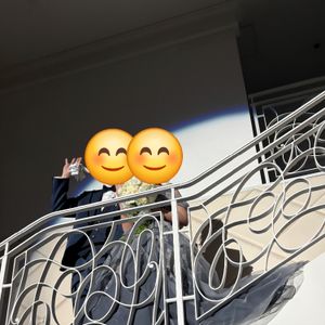 光によって色が変わる