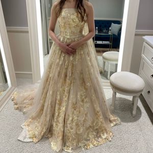 他とは被らないカラードレス