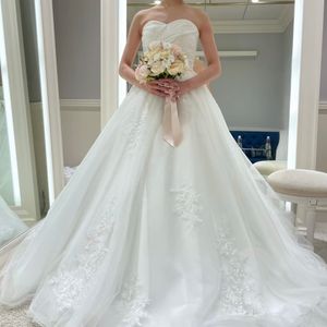 ボリュームたっぷり花柄ドレス