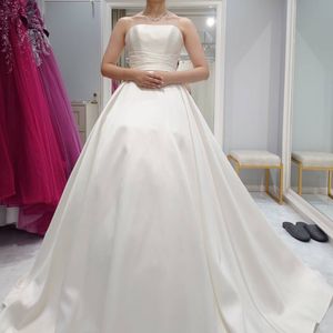 シンプルだけど高級感ありスタイルがよく見える!