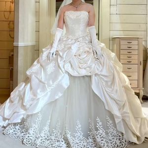 王道なキュートドレス