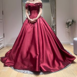 ゴージャスと可愛さが両立した主役になれるドレス