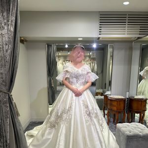 ユミカツラ新作のリアルプリンセスなドレス