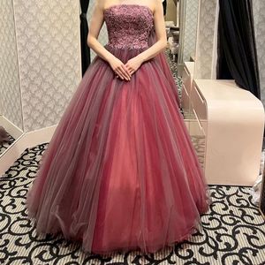 ガーリーなチュールドレス