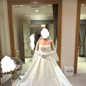 王道なAラインでも少し可愛さを感じれるドレス