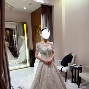 抜け感のある韓国ドレス