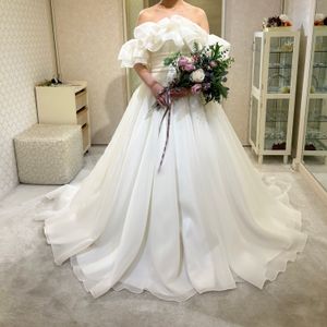 今どき花嫁ドレス