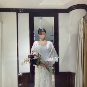 キラキラビーディング、取り外せる袖と、取り外せる背中リボン