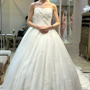 シンプルベーシックなドレス