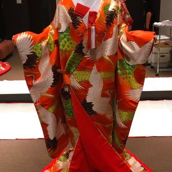 鶴のメインの色打掛