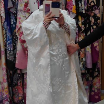 小さい柄がたくさんの白無垢