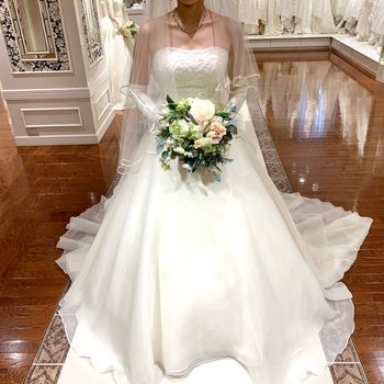 シンプルで生地感が美しい