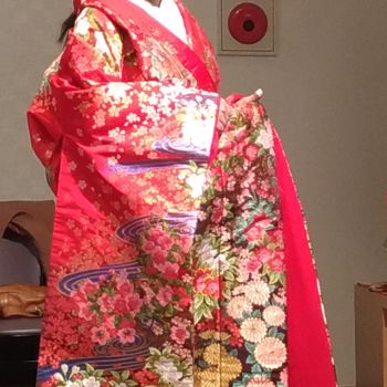 赤と黒の切り返し色打掛
