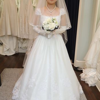 レースが豪華な可愛らしいデザイン