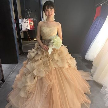 花びらのようなスカート