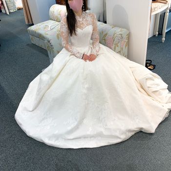 総柄のインポートドレス